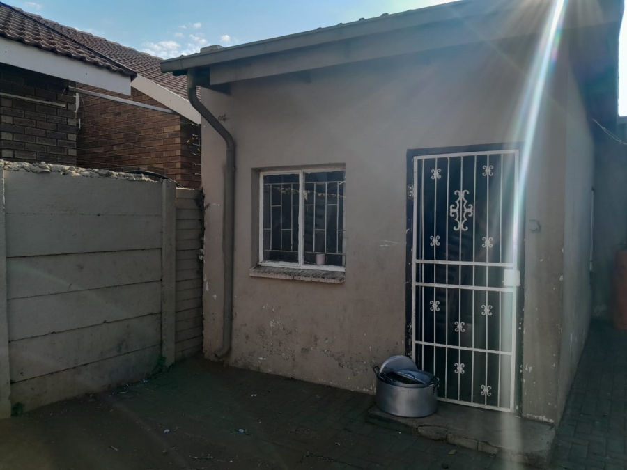 4 Bedroom Property for Sale in Oos Einde North West